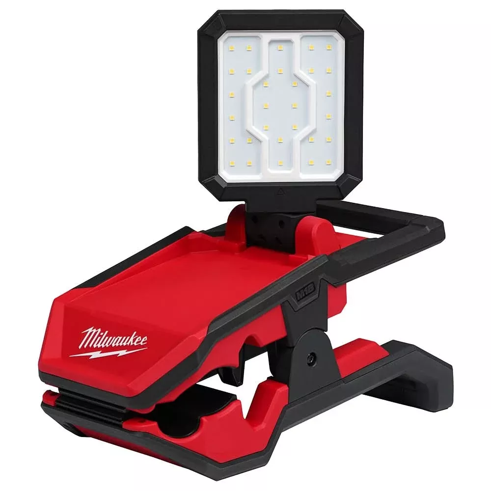 Milwaukee 2358-20 M18 ROVER 2000-Lumen Clamping Flood Light, Tool Only