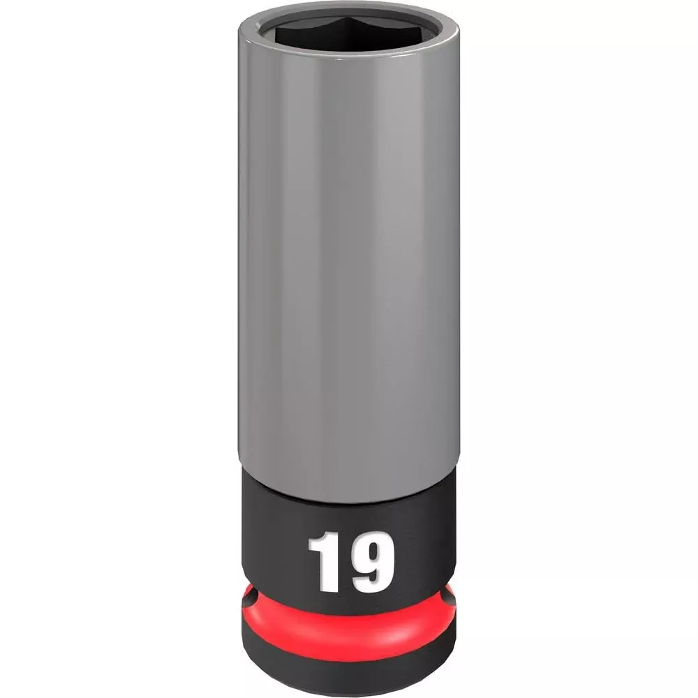 Milwaukee SHOCKWAVE™ Impact Duty 1/2 Drive 19MM Metric Lug Nut Wheel Socket